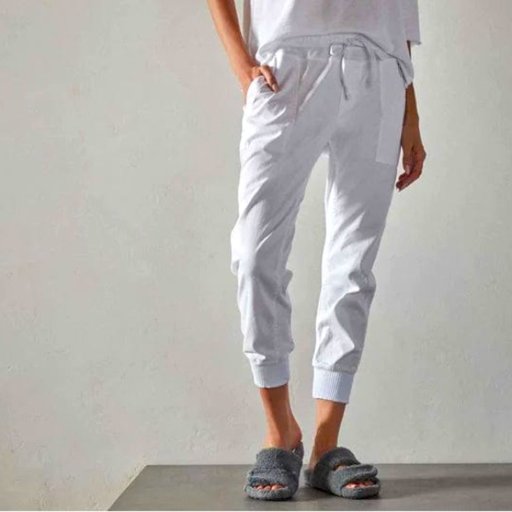 James Perse White Cropped Pants